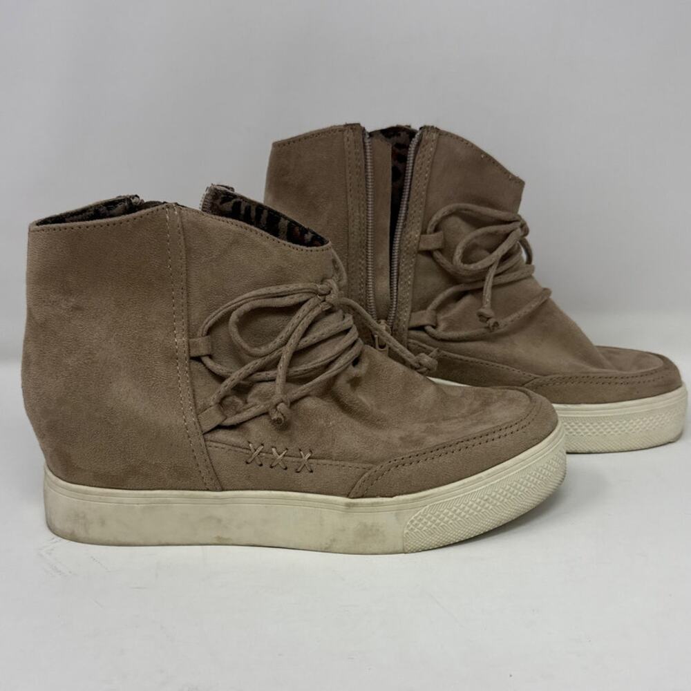BUCKLE Ursula Taupe Hidden Wedge Heel Faux Suede Bootie Shoes 10M